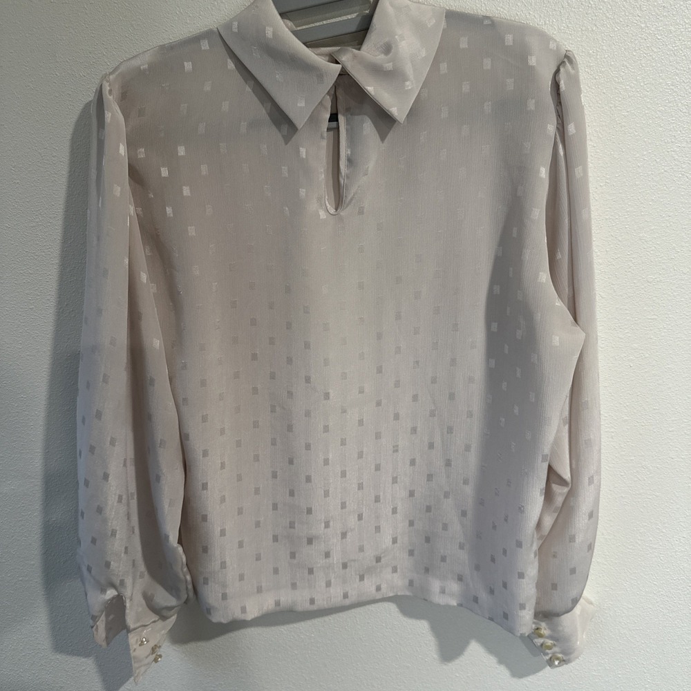 laura mae Vintage Long Sleeve‎ Blouse - Picture 6 of 8